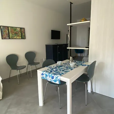 Apartamento Rivierarent L'angolo Di Anna Noli