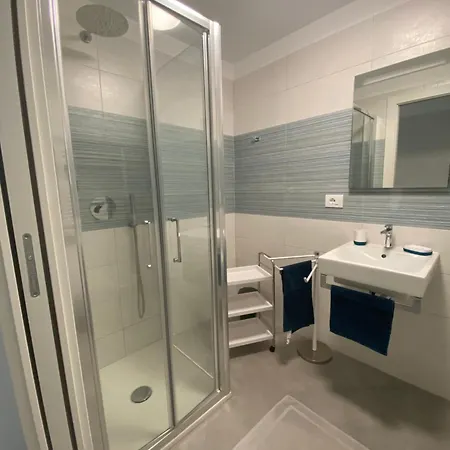 Apartamento Rivierarent L'angolo Di Anna Noli